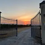 Casa de Férias Domaine Canteloup Vignes Et Piscine Saint-Caprais-de-Bordeaux