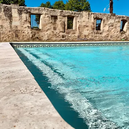 Дом отдыха Domaine Canteloup Vignes Et Piscine *