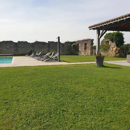 Casa de Férias Domaine Canteloup Vignes Et Piscine *