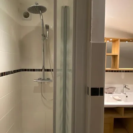 Domaine Canteloup Vignes Et Piscine Holiday home *