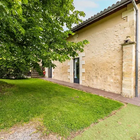 Domaine Canteloup Vignes Et Piscine * Saint-Caprais-de-Bordeaux