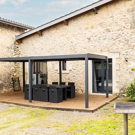 Domaine Canteloup Vignes Et Piscine